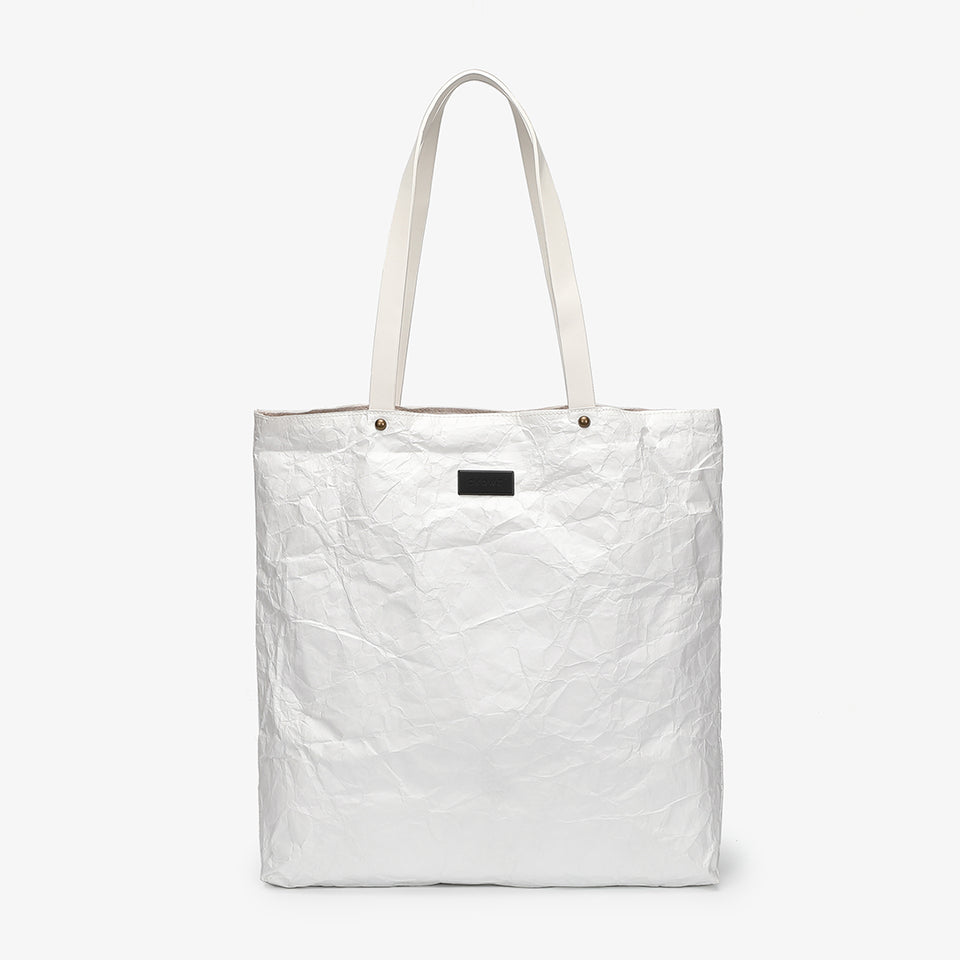 Creased PU leather shopper bag in white